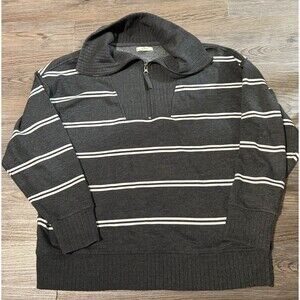 Maurices Long Sleeve Women's Size Large Pullover Black & White Striped w/ Zipper